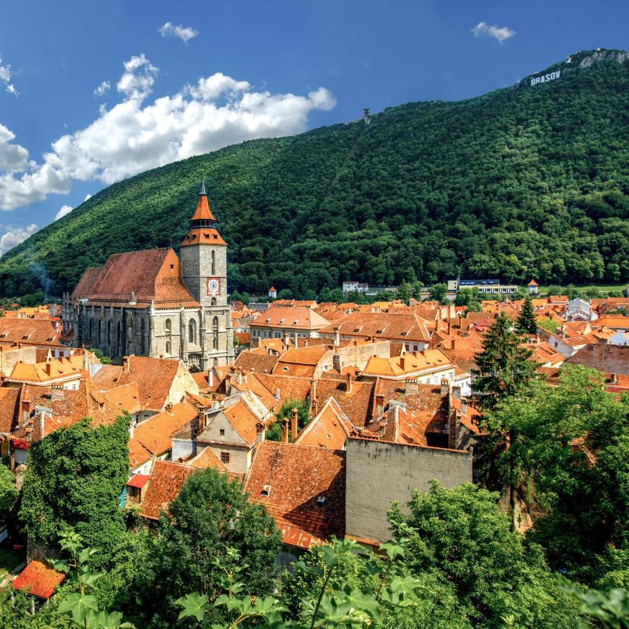 Charming Apartment - Heart Of Brasov Poarta Schei Bagian luar foto